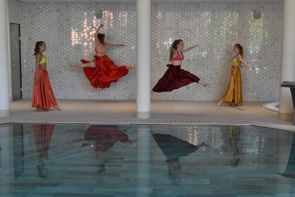 Seapark Hotel Wellness & Spa 科沃布热格 外观 照片