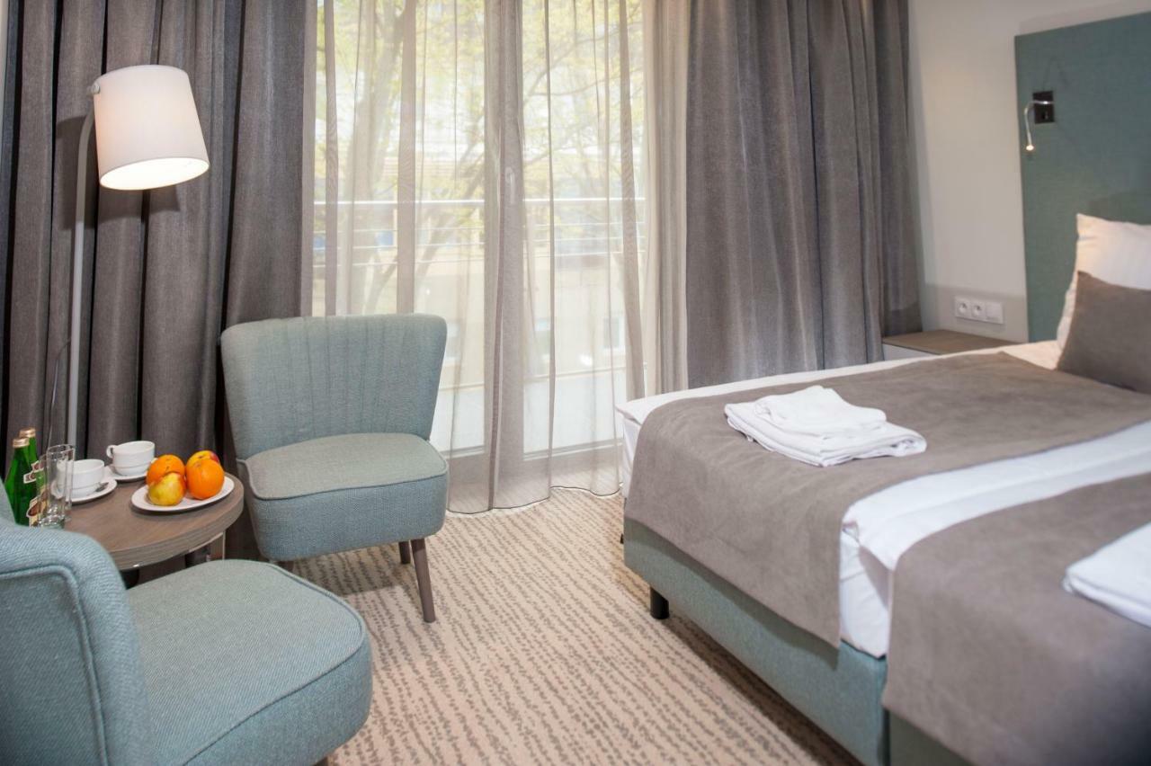 Seapark Hotel Wellness & Spa 科沃布热格 外观 照片